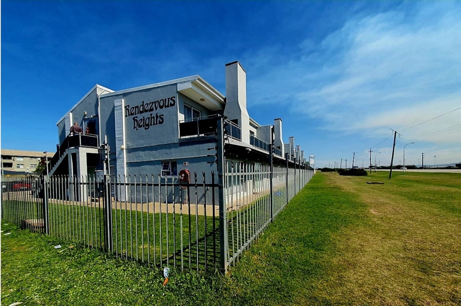 1 Bedroom Property for Sale in Heiderand Western Cape
